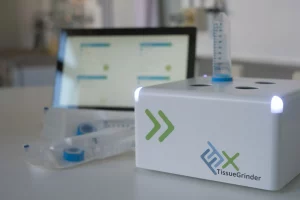 TissueGrinder benchtop device with sterile consumables for automated tissue dissociation and single-cell preparation.